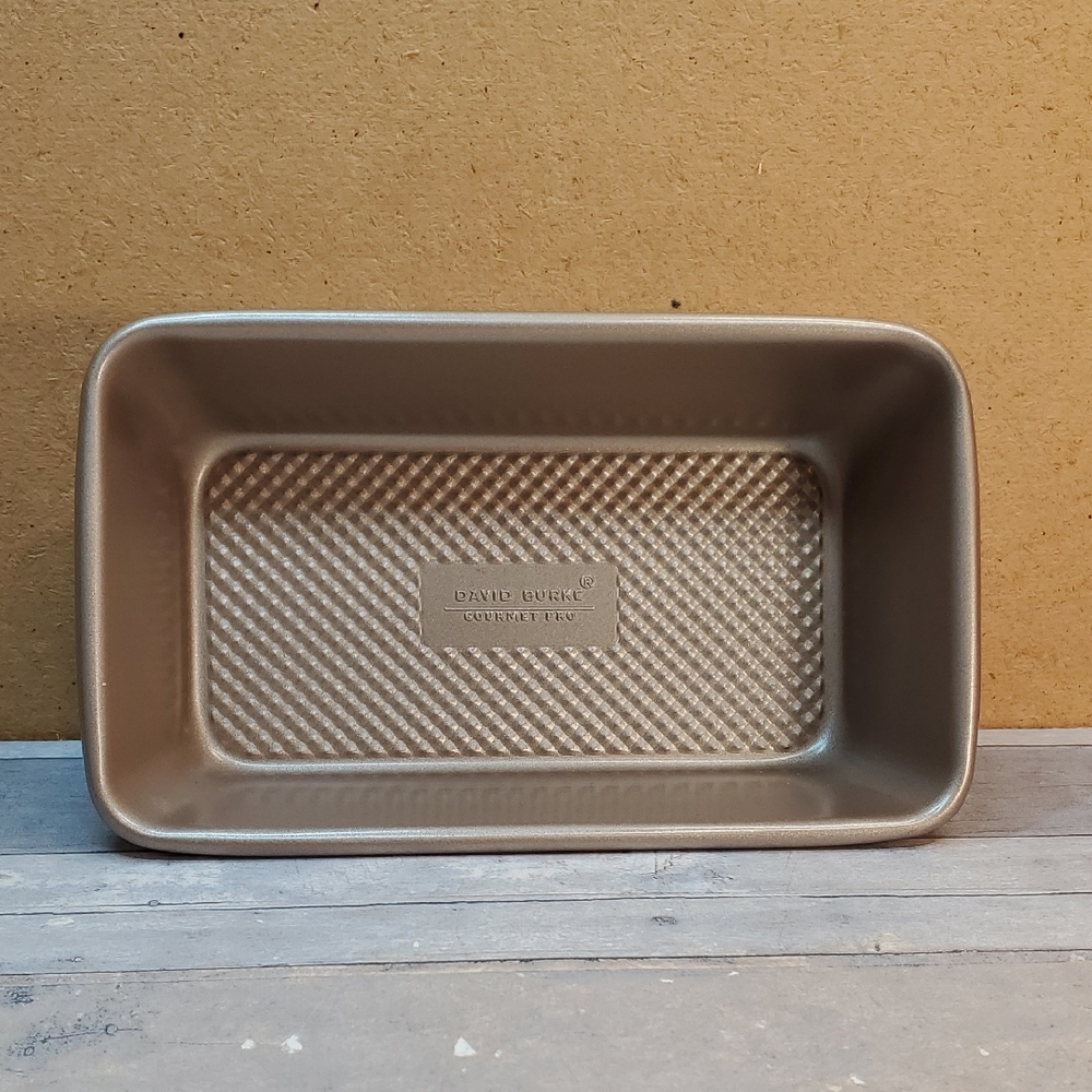 David Burke Nonstick Loaf Pan - Metallic Gold  9" X 5" X  2.5"